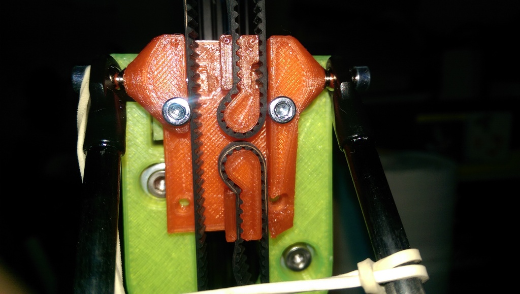 Усиленный кареточный узел Kossel с интегрированными клипсами для открытых ремней