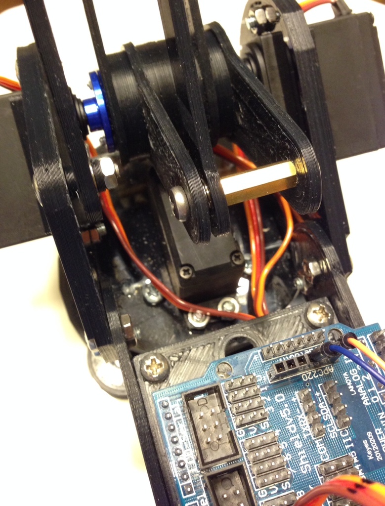 Lite Arm - Открытый 3D-принтованный роботизированный манипулятор