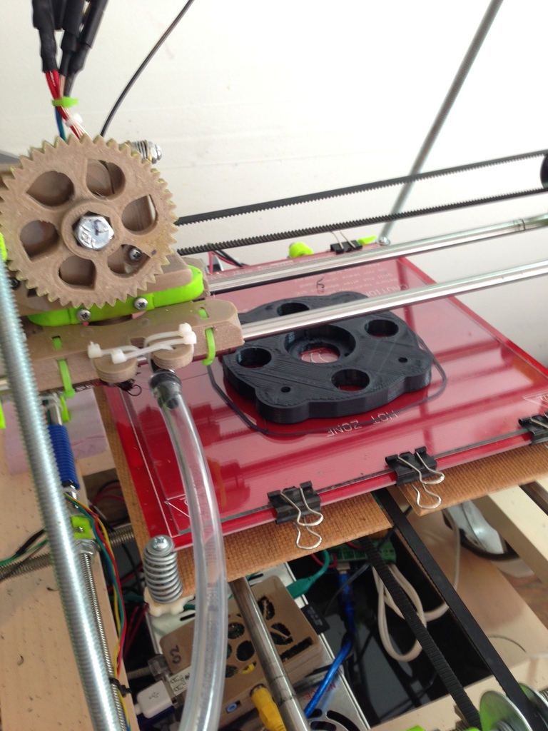 Lite Arm - Открытый 3D-принтованный роботизированный манипулятор