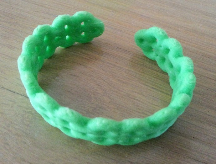 Браслет с открытым эллиптическим манжетом для детей