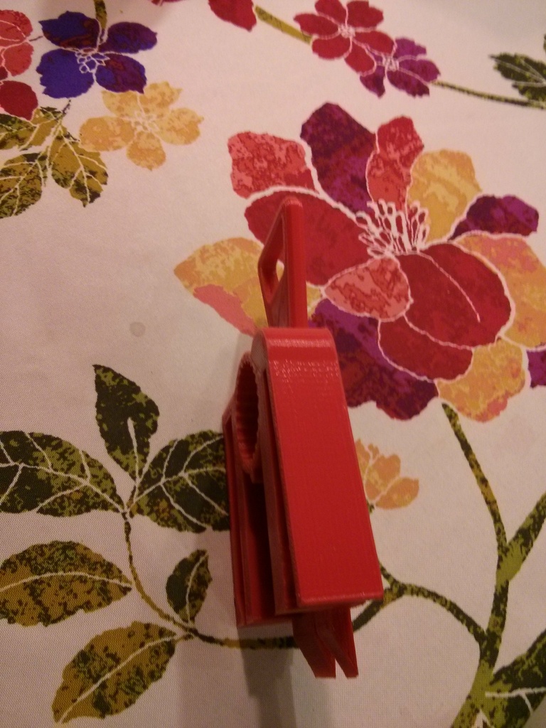 IceMan - Удобный открыватель и зажим для холодильника