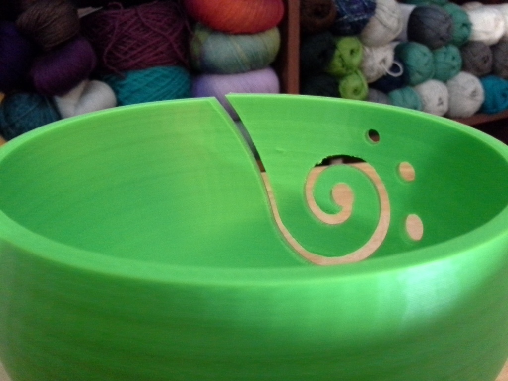 Спиральная чаша для пряжи