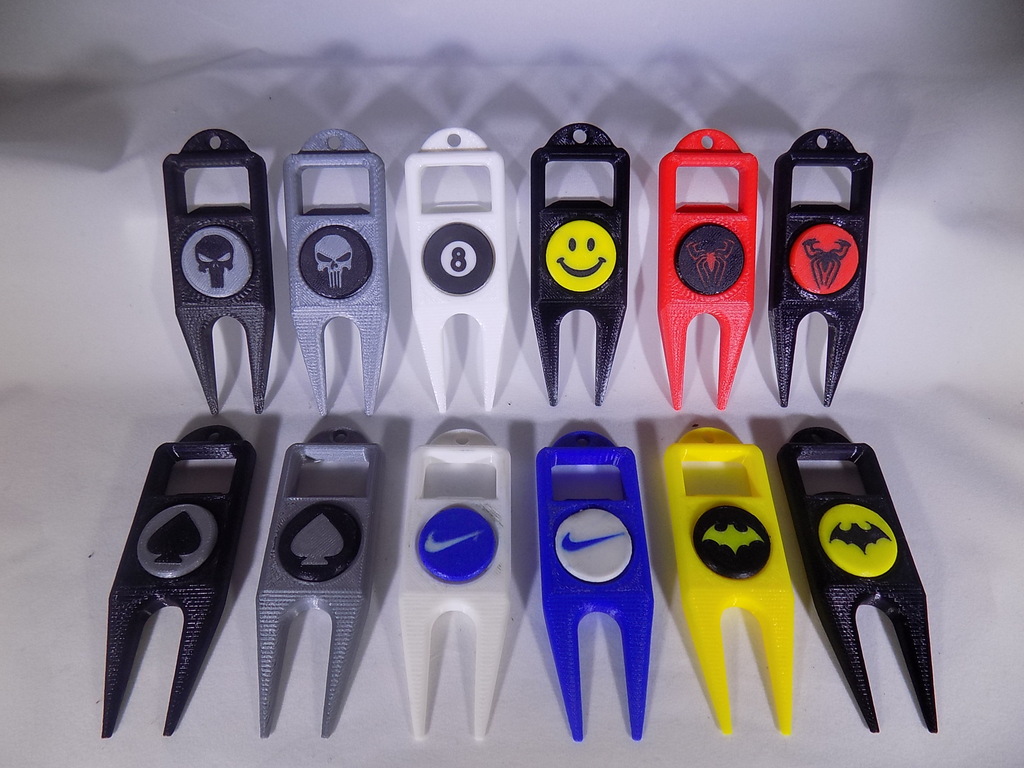 Многофункциональный инструмент для гольфа на брелоке