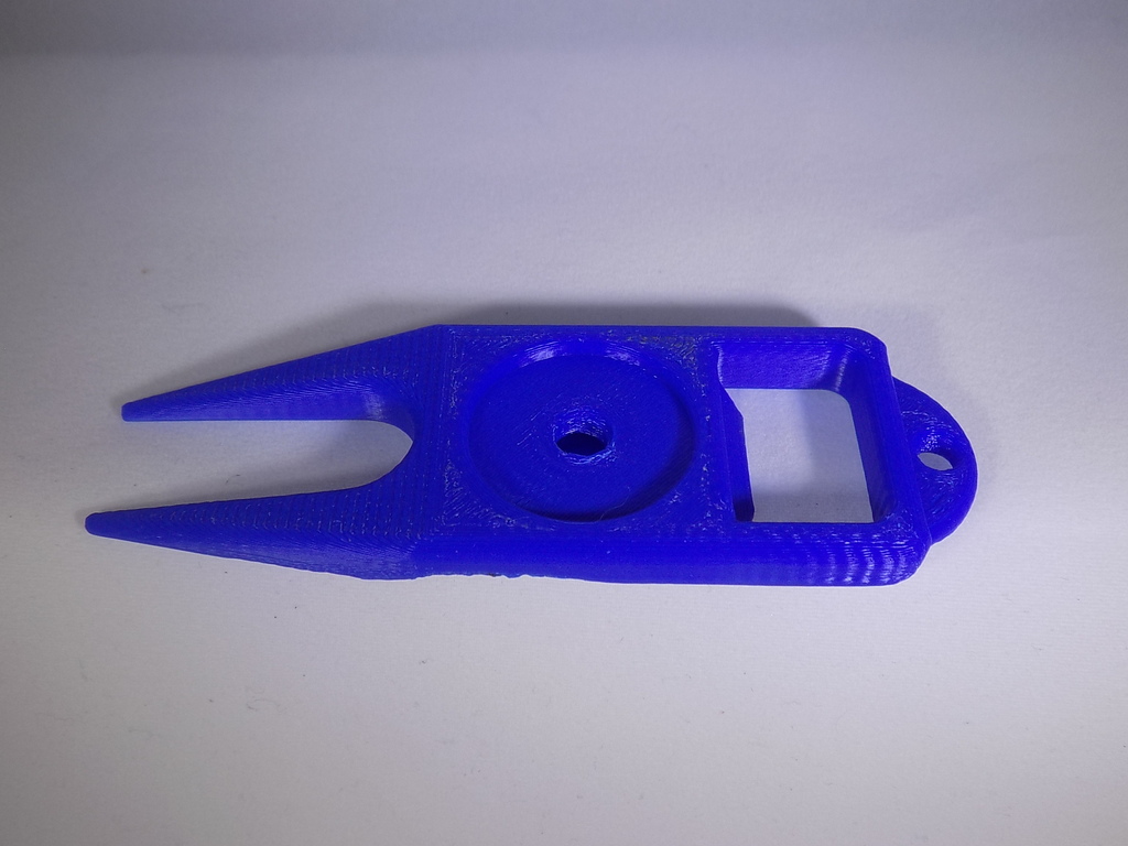 Многофункциональный инструмент для гольфа на брелоке