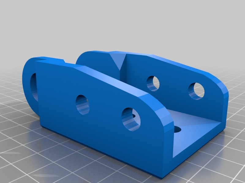 Большая открытая цепь для кабелей