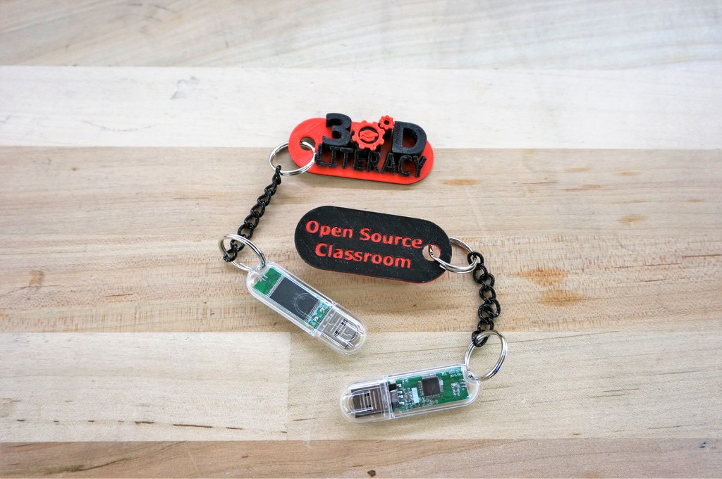 Брелок 3D Literacy