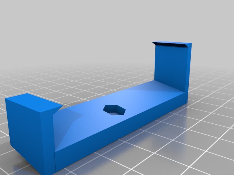 Клипса для крепления M4 на панели Opel Astra J