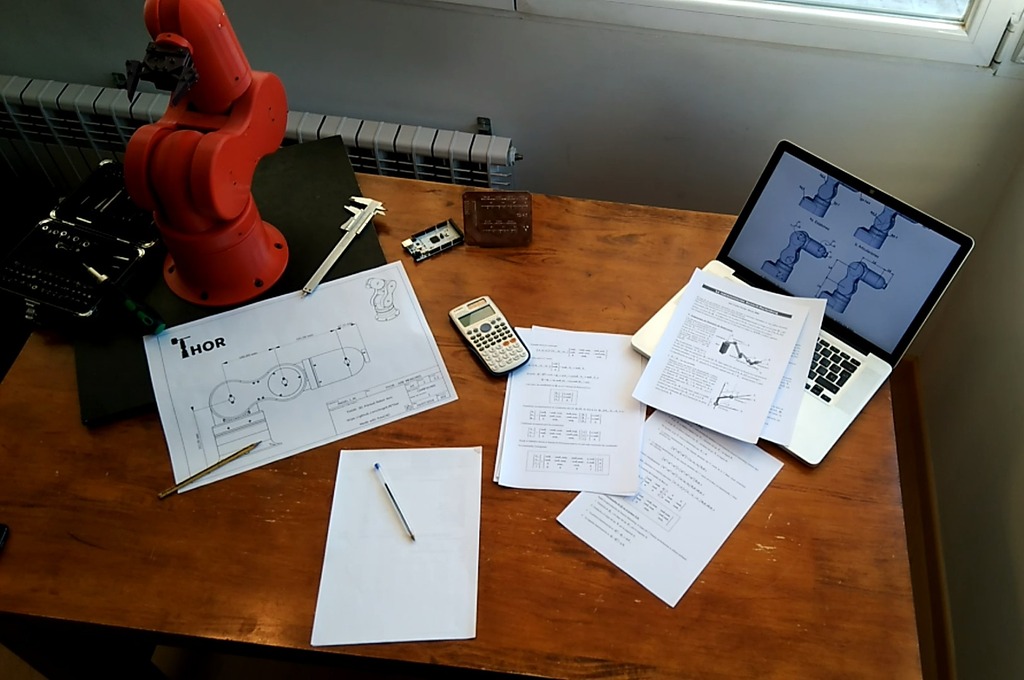 Роботизированная рука Thor - 3D печатаемая модель