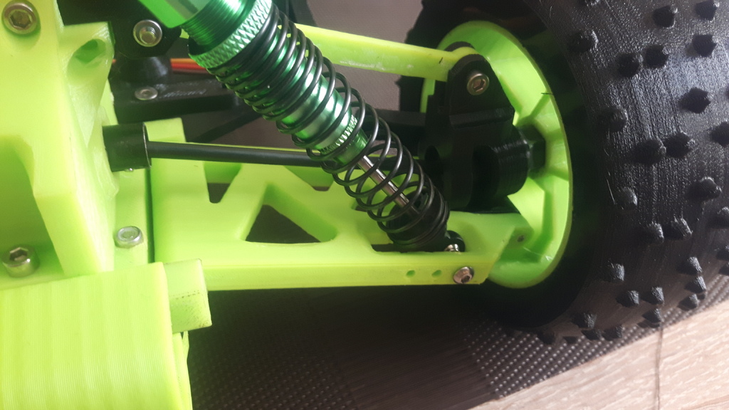 Короткие рычаги и регулируемые соединения для RC трагги