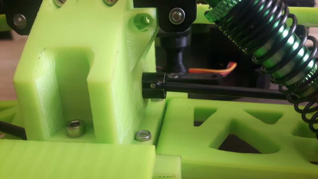 Короткие рычаги и регулируемые соединения для RC трагги