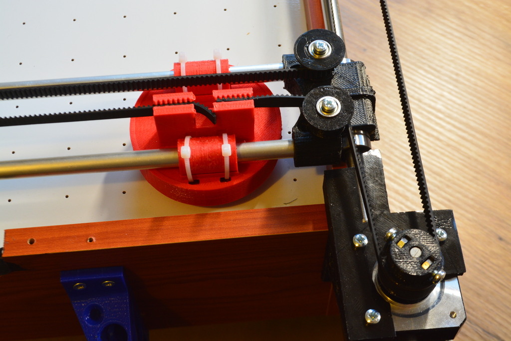 Робот для игры в настольный хоккей EVO с управлением от смартфона