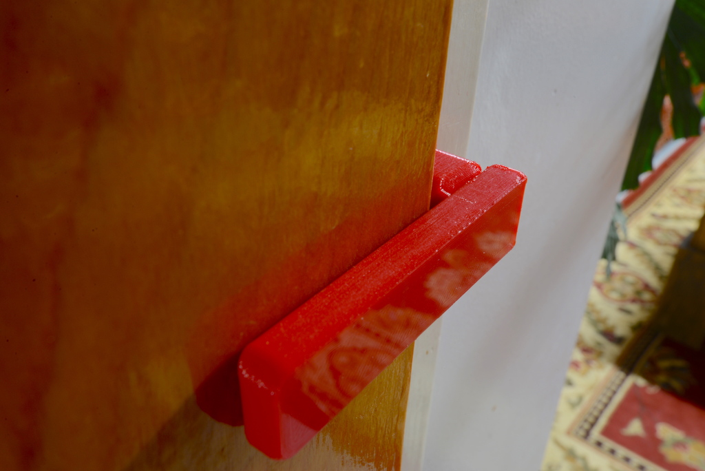 Замок для дверей шкафа