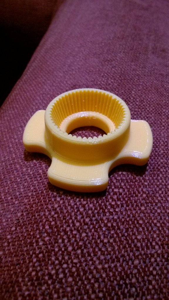 Открывалка для пластиковых крышек