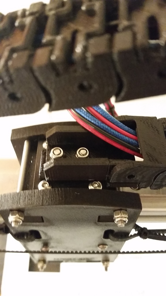 Универсальная открытая цепочка для кабелей