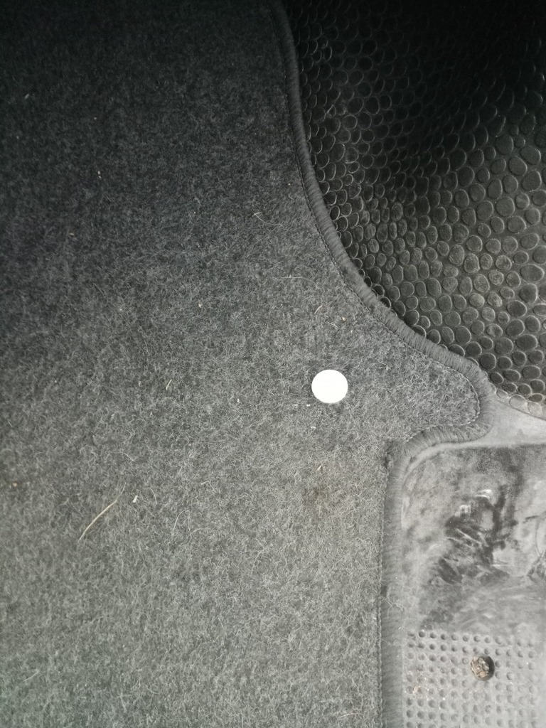 Фиксатор для ковриков Opel Vivaro