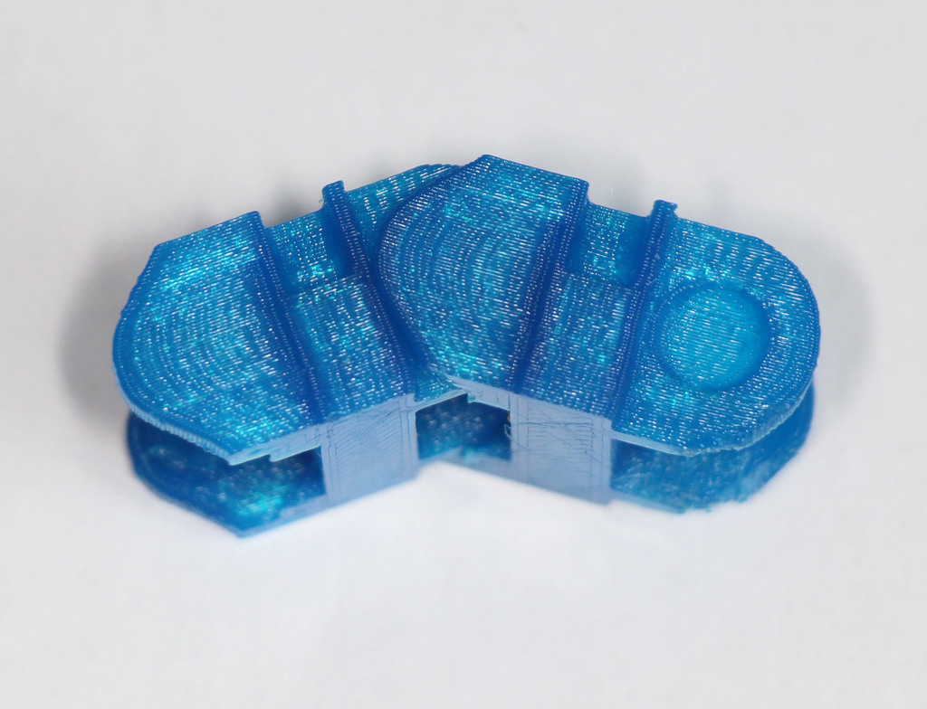 Гибкая звенья цепи с клипсами