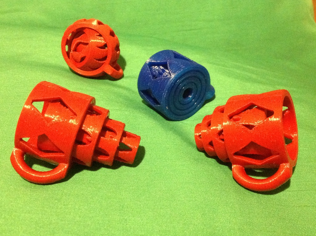 Телескопический брелок с открытой работой