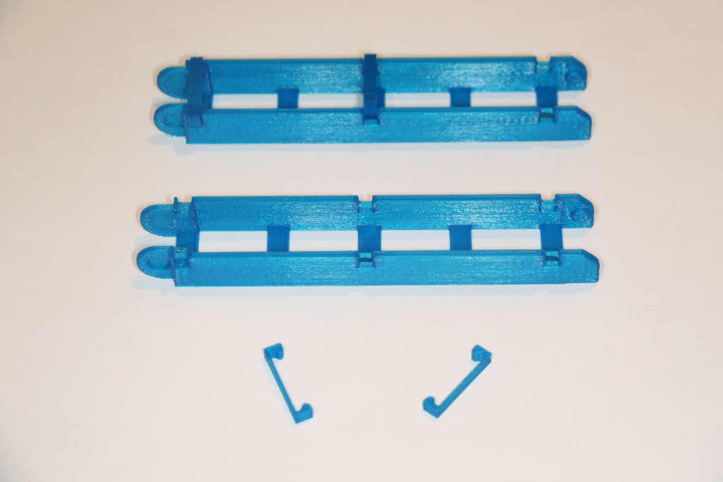 Открытая цепочка для кабеля с клипсами