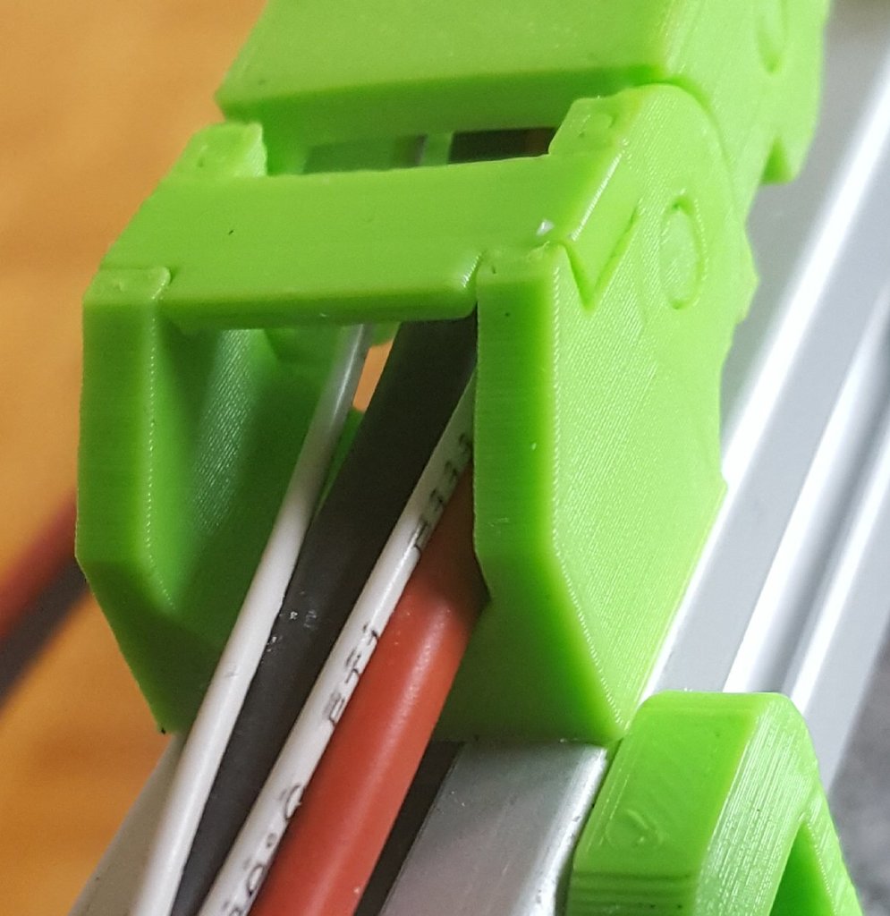 Открытая цепь для кабелей (Hypercube)