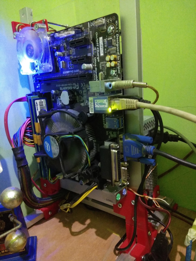 Открытый стенд для ПК