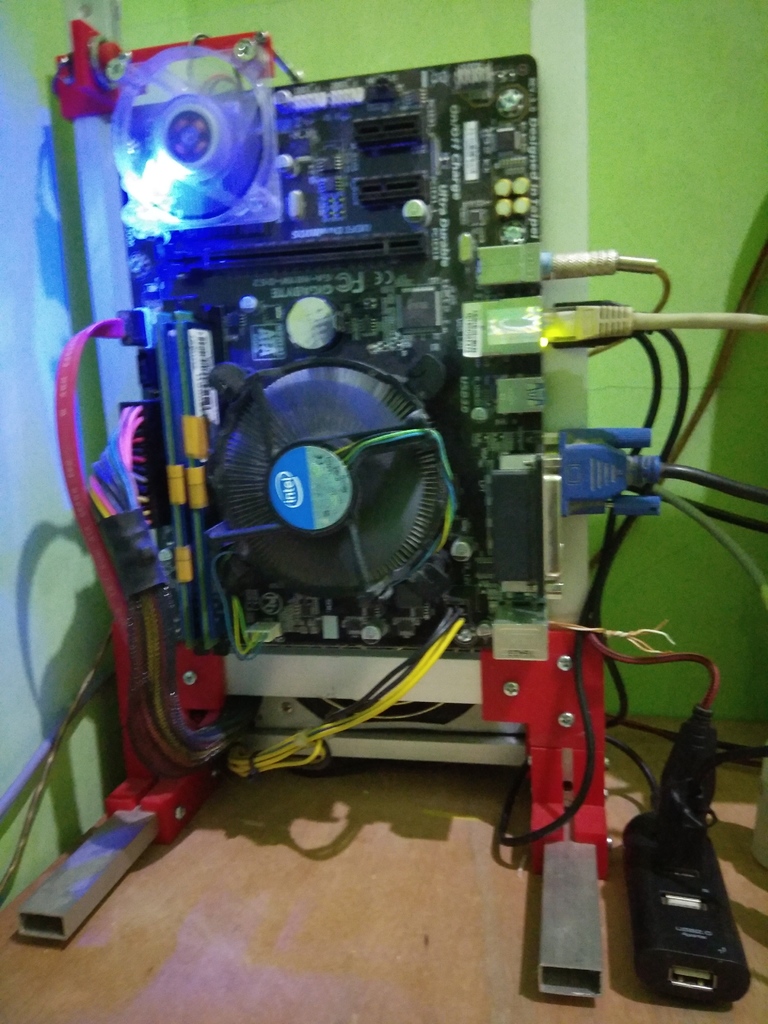 Открытый стенд для ПК