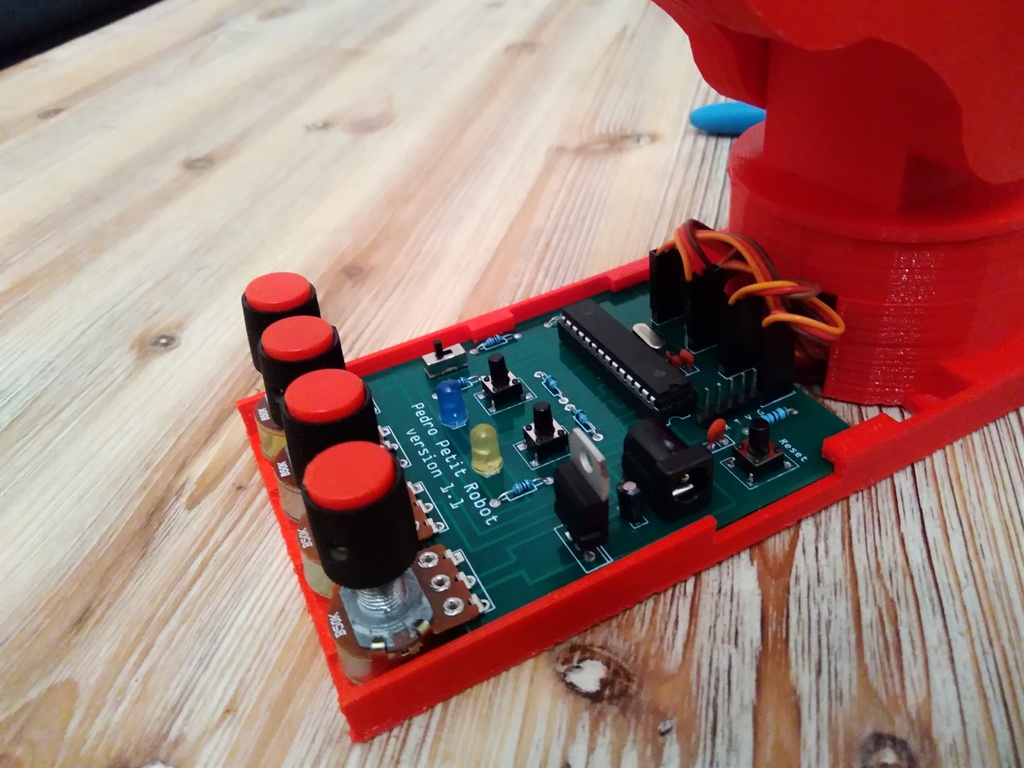 Робот Pedro 1.0