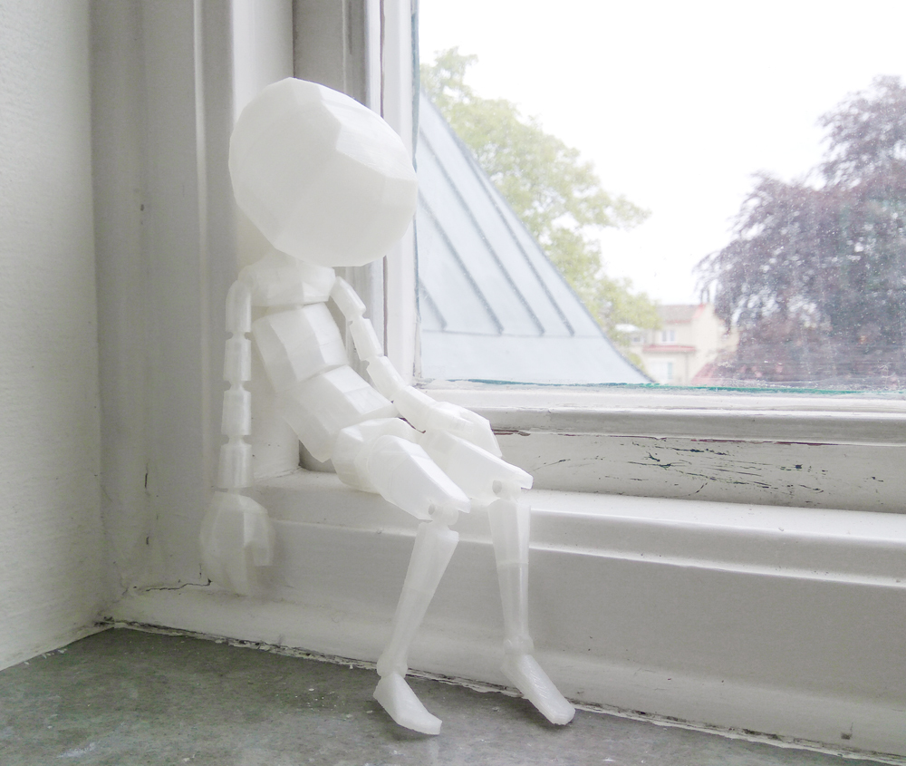 Полуподвижная фигурка с пустотелой конструкцией