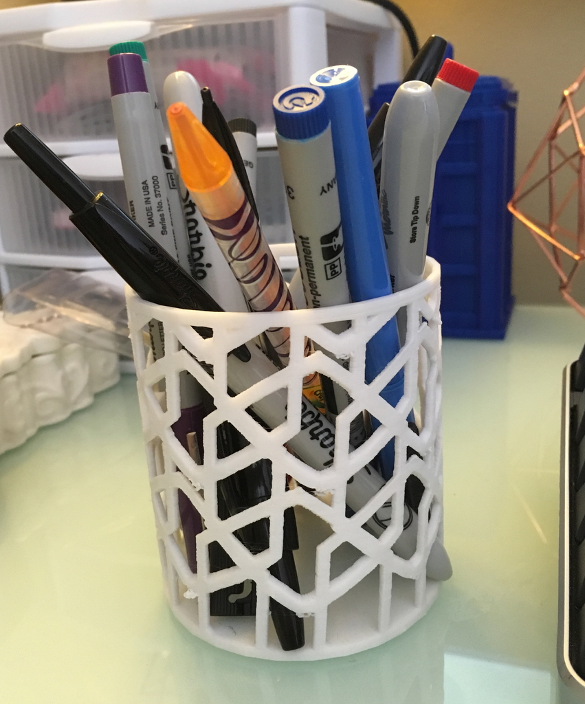 Геометрическая подставка для ручек/карандашей