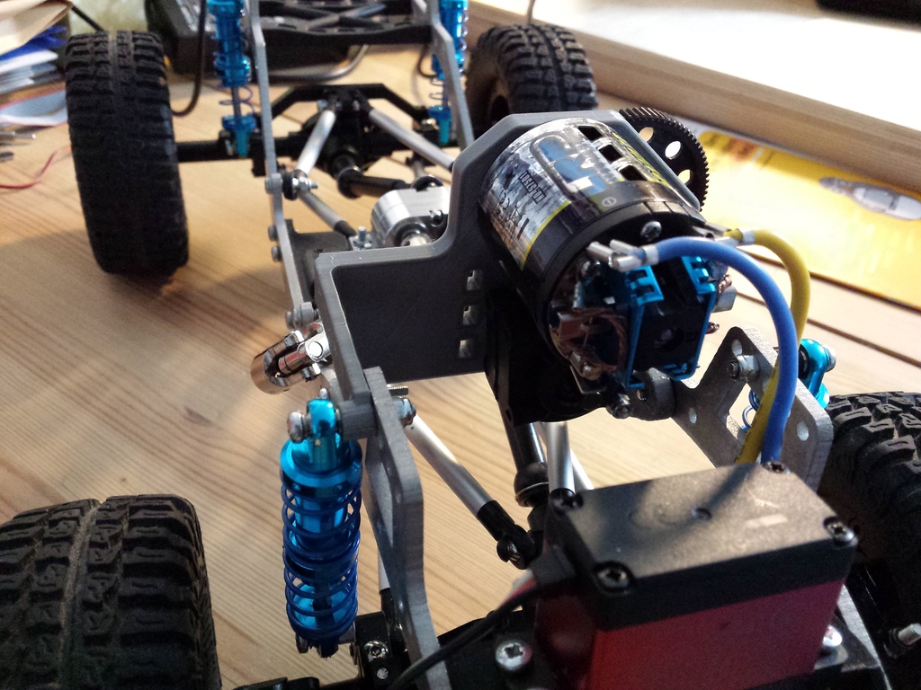 Передний моторный кронштейн для Jeep JK