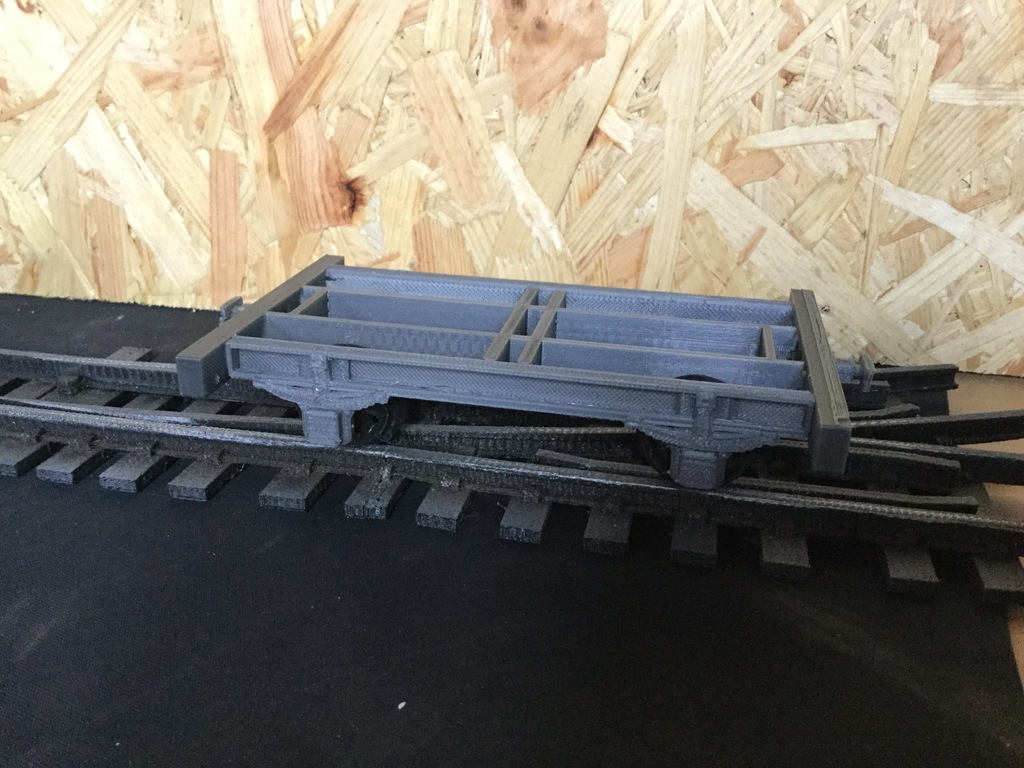 Плоский открытый вагон для 16мм садовой железной дороги