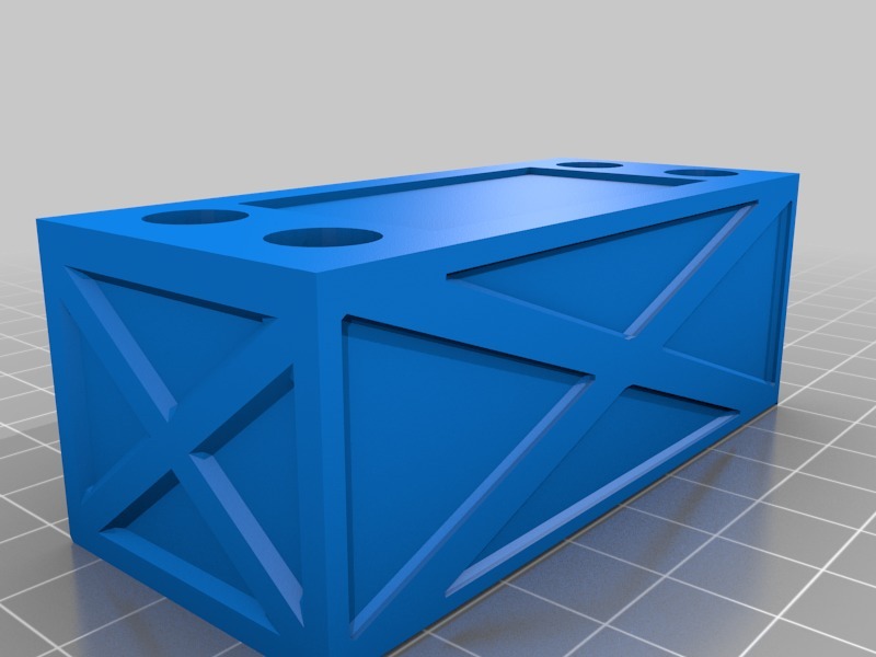 Компактная вертикальная настенная коробка для инструментов