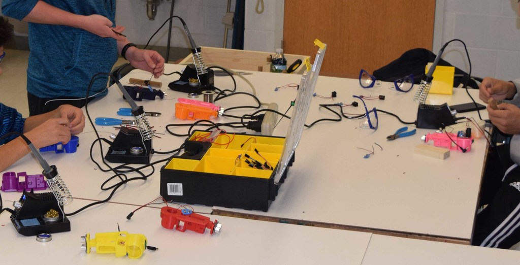 Робот Izzy - Открытый образовательный Arduino проект