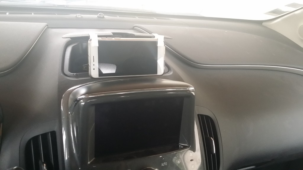 Клипса для смартфона Opel Ampera / Chevrolet Volt