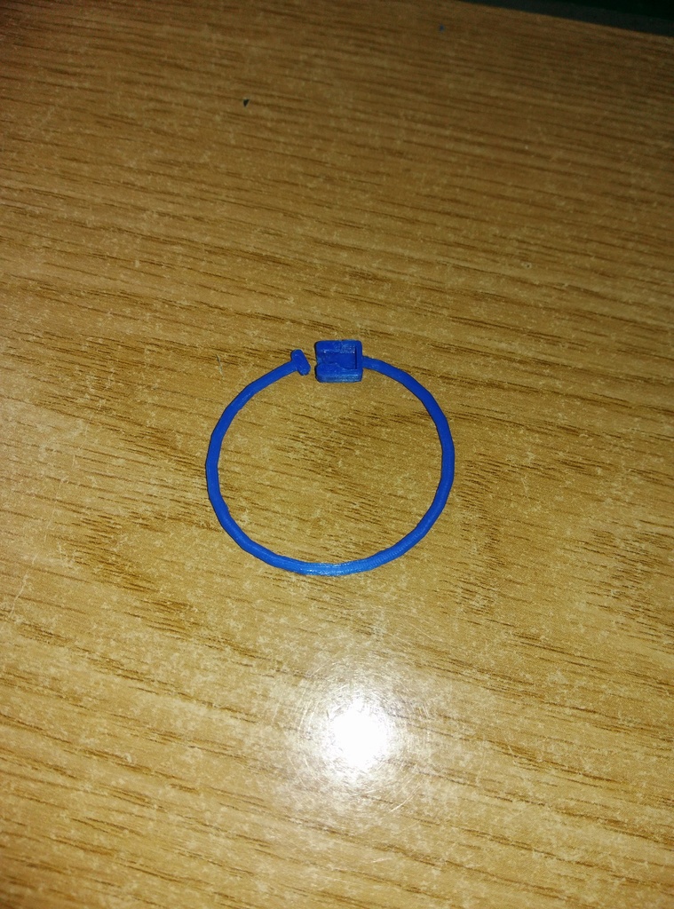 Ключница с застежкой