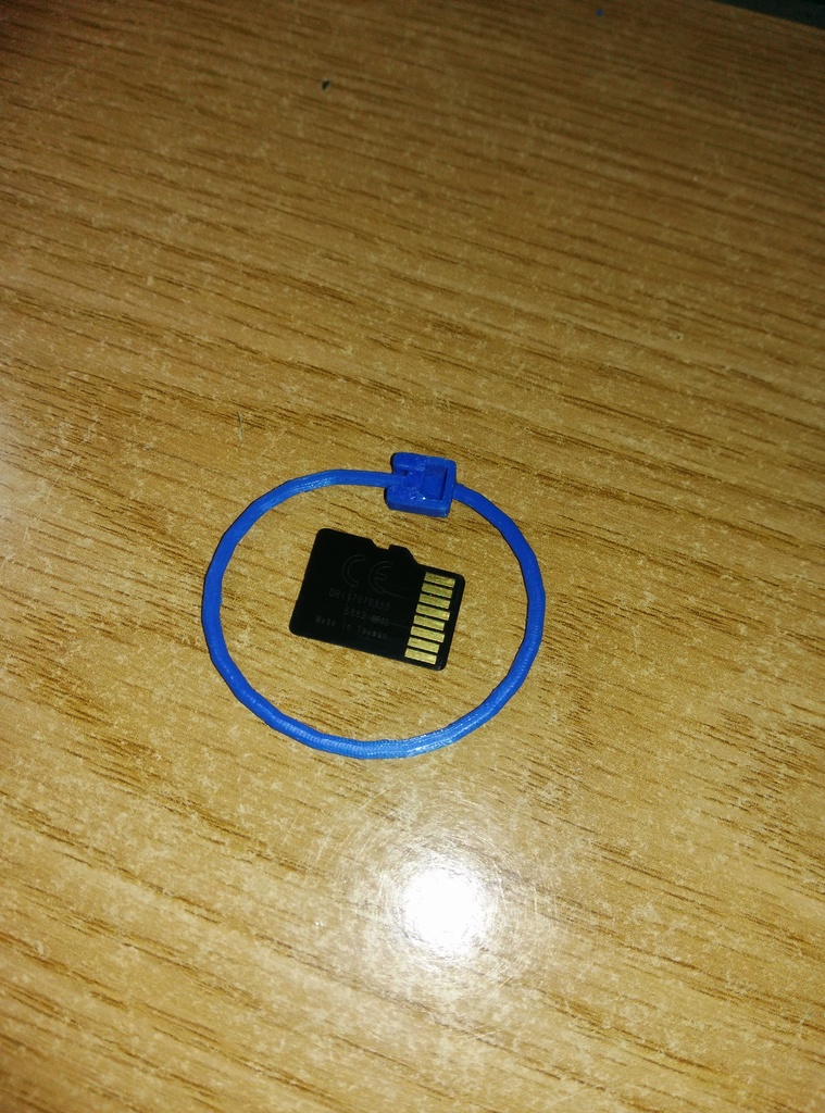 Ключница с застежкой