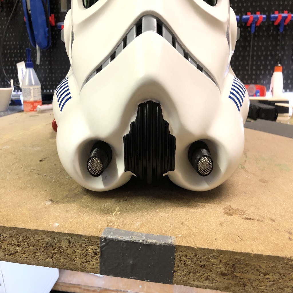 Шлем штурмовика с открытыми вентиляционными отверстиями (носибельный)