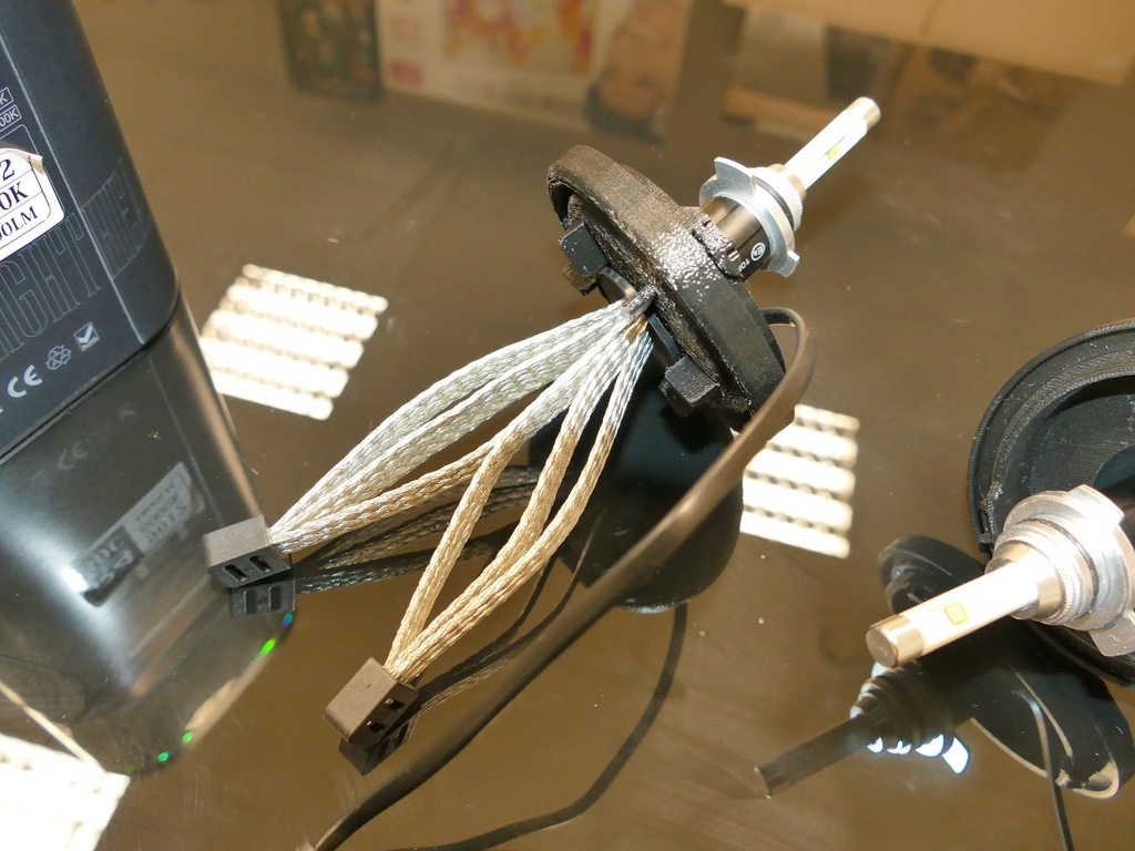 Крышка фары Opel Ampera (Chevrolet Volt) для LED-лампы