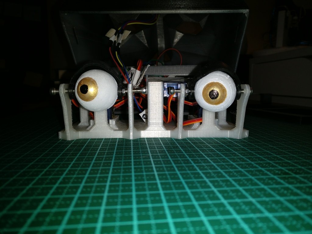 The Doorman - аниматронный дверной механизм