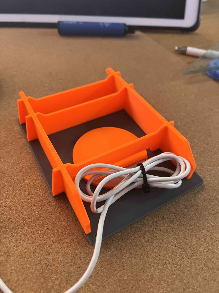 Подставка для зарядного устройства MagSafe