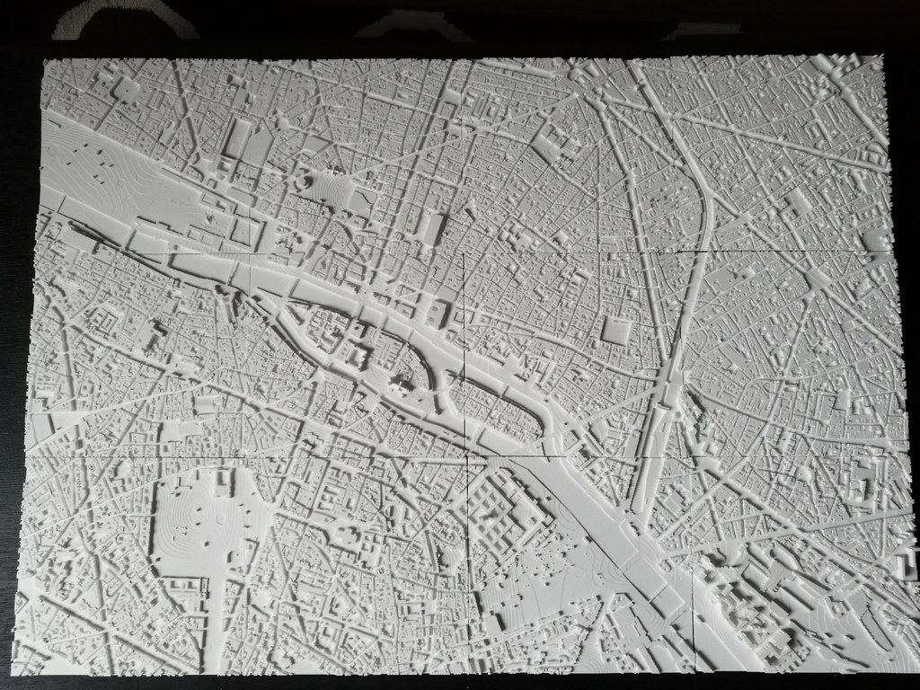 3D модель Парижа в 49 тайлах