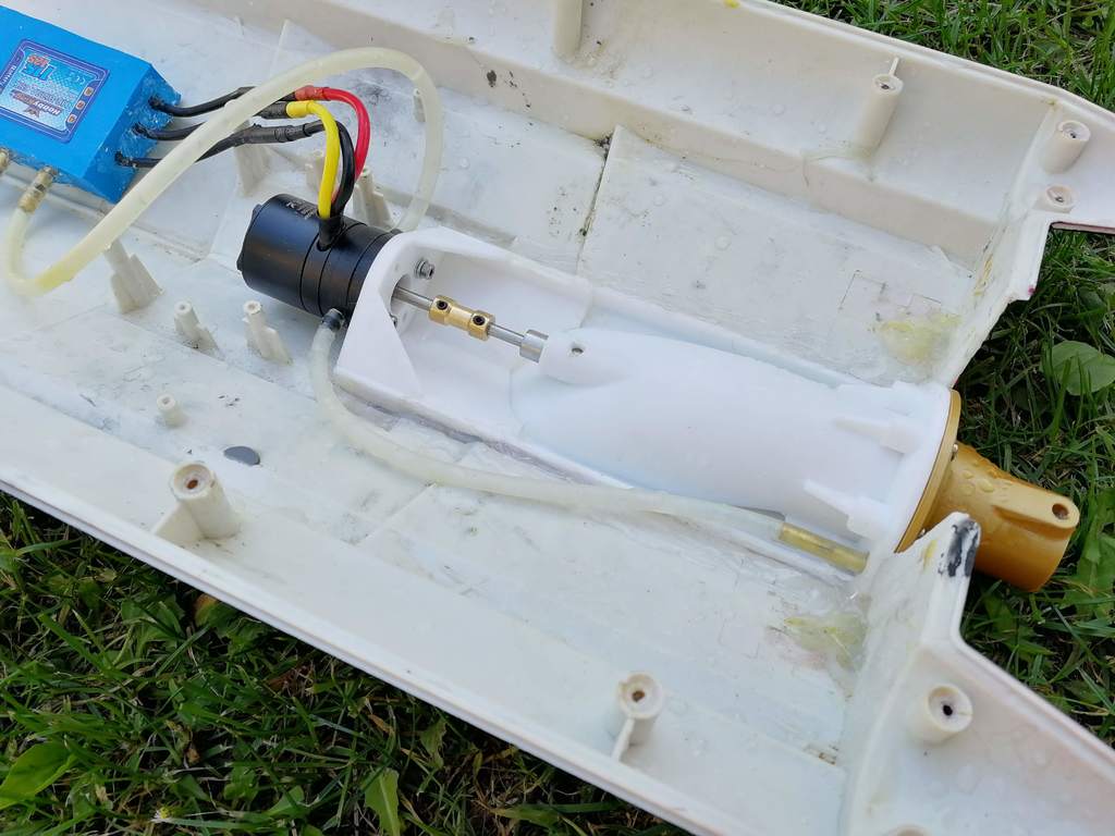 Модель РС лодки с водометным движителем