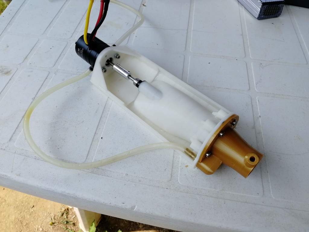 Модель РС лодки с водометным движителем