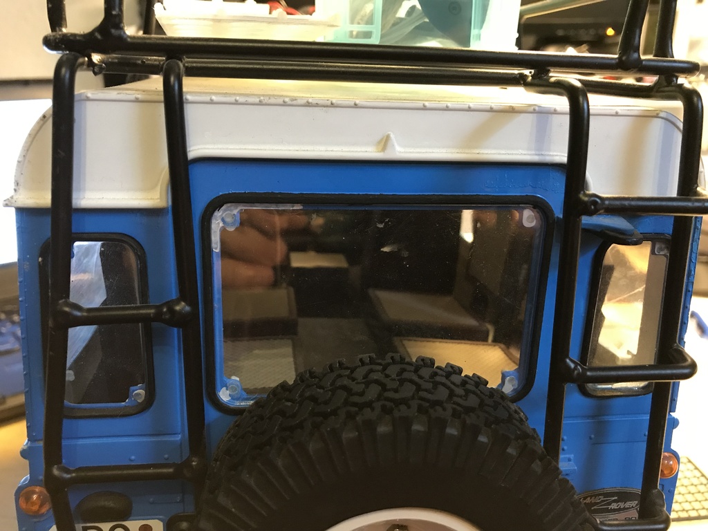 RC4WD Defender D90 Решетка окон