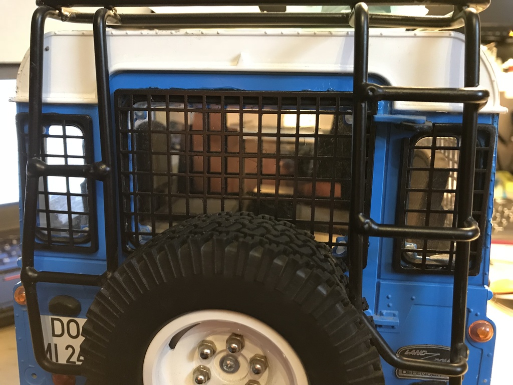 RC4WD Defender D90 Решетка окон