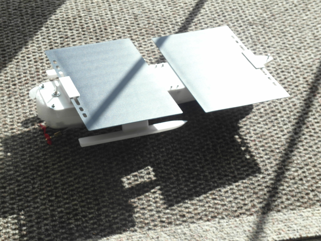 Open RC Boat Mk.2 с солнечными элементами