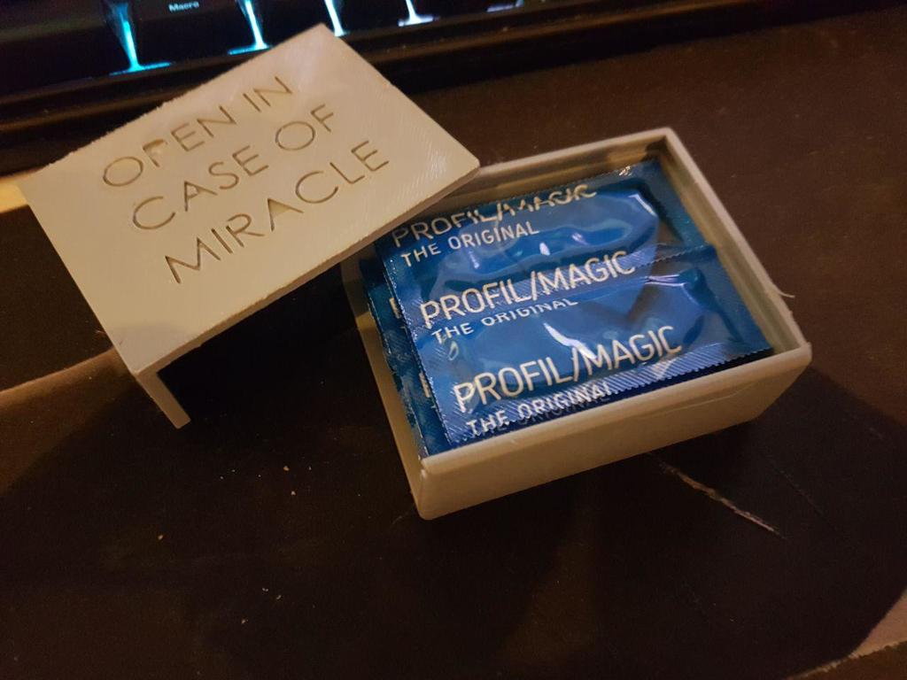 Коробка для презервативов "Открыть в случае чуда"