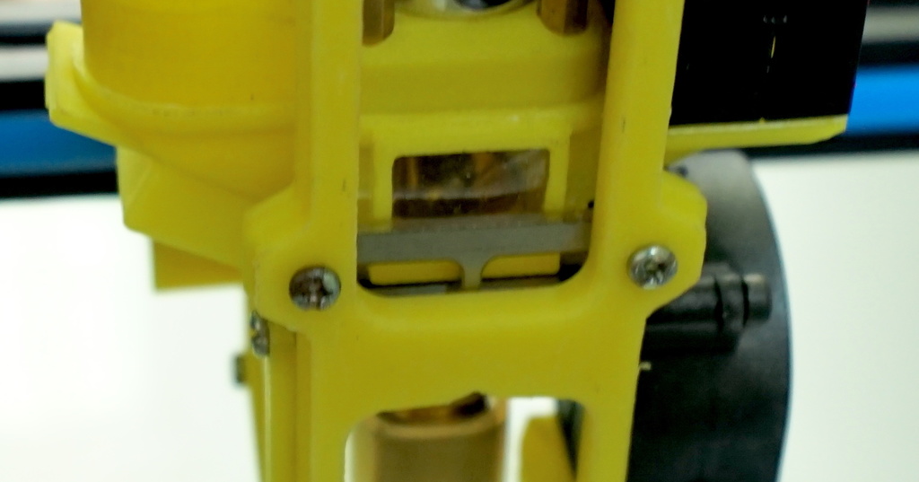 Универсальный экструдер для пеллет с открытым фронтом