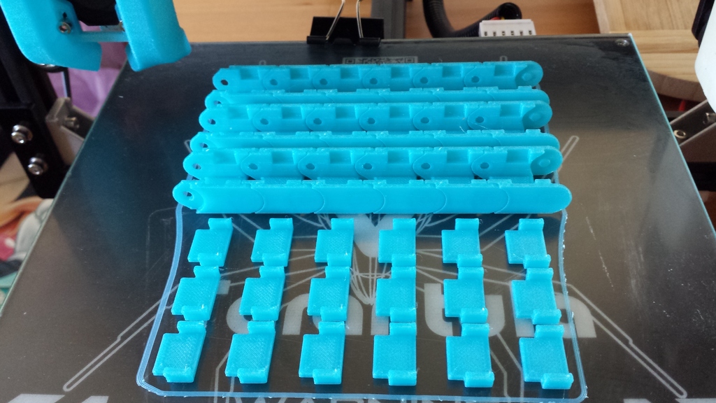 Полуоткрытая универсальная цепь для кабелей