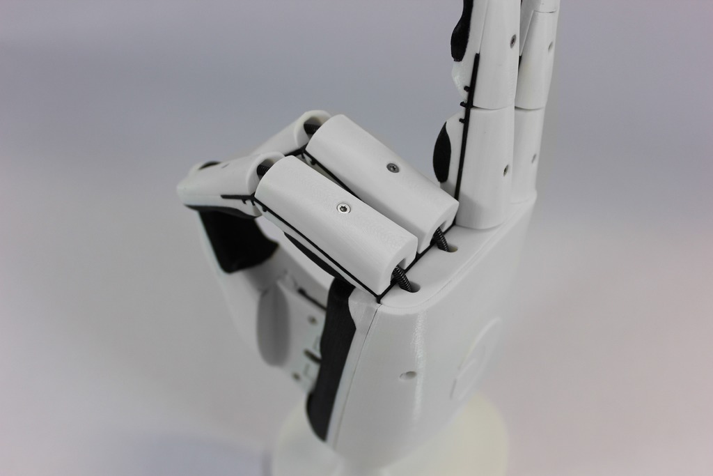 Роботизированная рука Brunel Hand 2.0