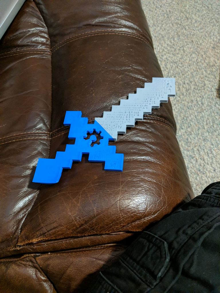 Открытый меч из Minecraft